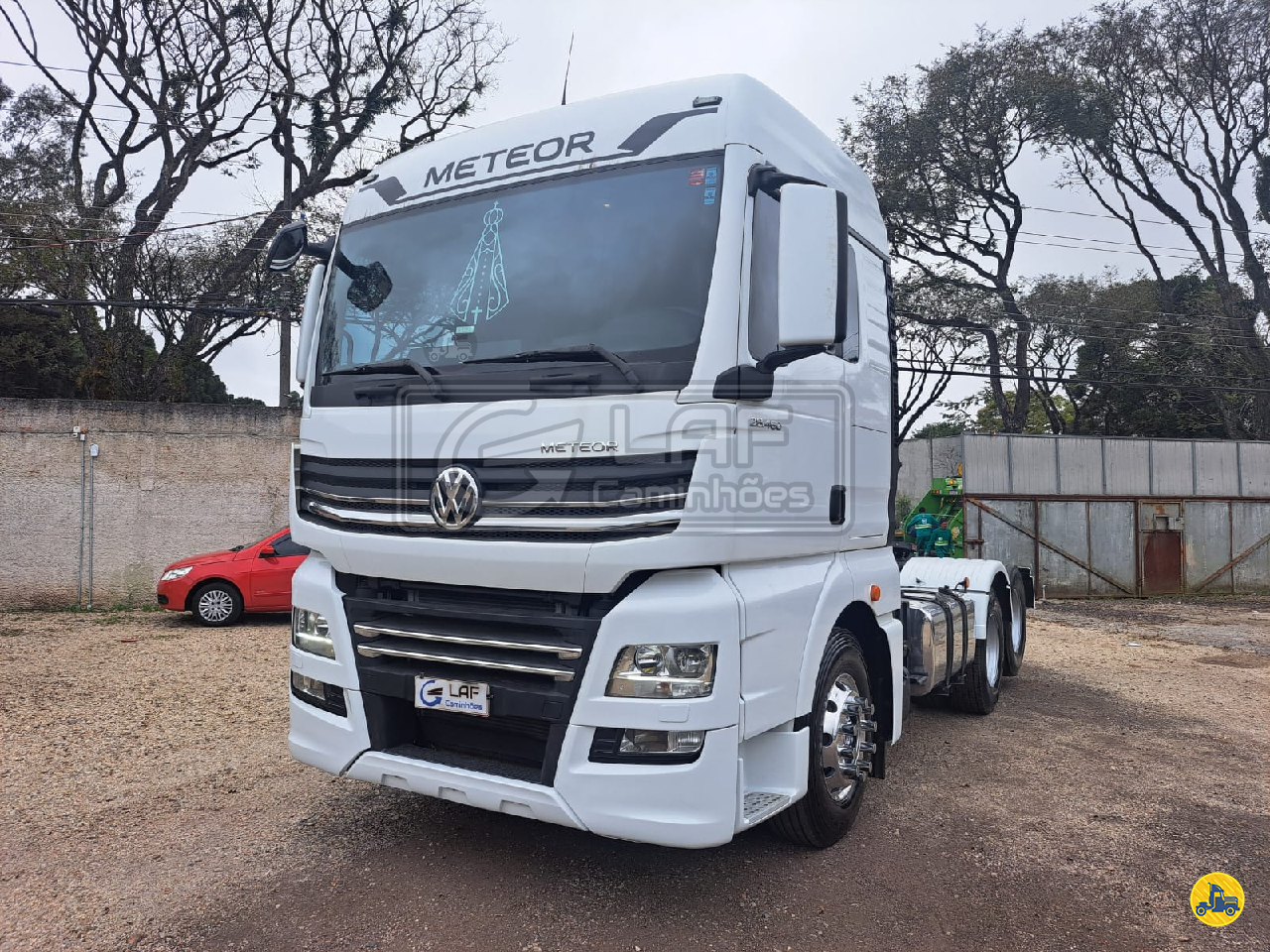 CAMINHAO VOLKSWAGEN VW 28460 Cavalo Mecânico Cavalo 6x2 LAF Caminhões CURITIBA PARANÁ PR